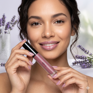 Lip Gloss Lavender – Hydrating Sheer Lavender Lip Gloss with High Shine & Shimmer Finish – Vegan, Paraben-Free | CAD B | LG17